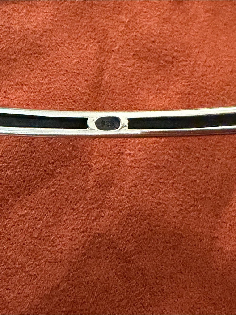 Lagos Fluted Bangle - Picture 3 of 9